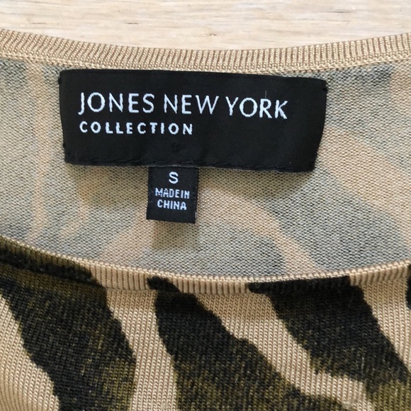 Animal print 3/4 sleeve sweater/top by Jones New York, S - Picture 2 of 12